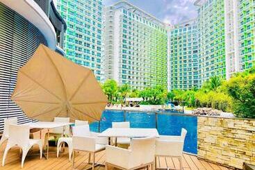 Azure Urban Resort A4 Near Airport Mall With Wavepool