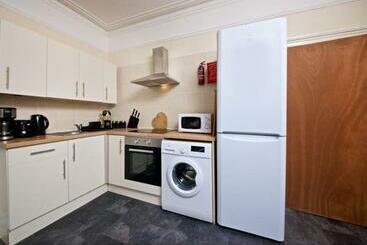 تختخواب و صبحانه Liverpool City Stays  Economy Room  Close To City Centre Aa