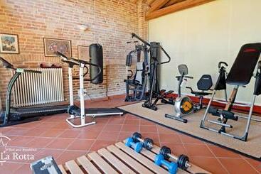 هتل B & B La Rotta