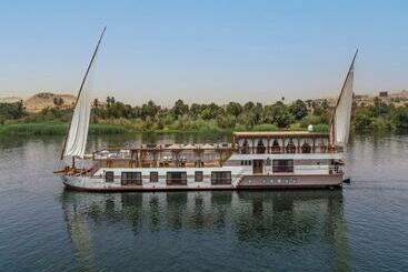 هتل Dahabeya Yakouta Nile Cruise Every Monday From Luxor  Aswan For 05 Nights