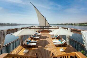 هتل Dahabeya Yakouta Nile Cruise Every Monday From Luxor  Aswan For 05 Nights