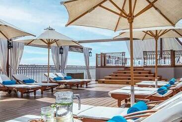 هتل Dahabeya Yakouta Nile Cruise Every Monday From Luxor  Aswan For 05 Nights