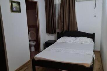 膳宿费 Camere De închiriat Duly Costinești