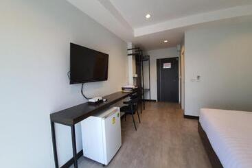 T Nee Hotel@udon