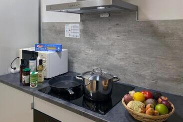 فندق صغير Blue House Dormitory