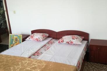 پانسیون Guest House Neli