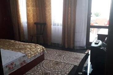 پانسیون Guest House Neli