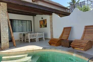 Villa Cantika Resort