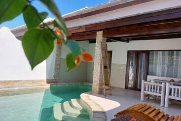 Villa Cantika Resort