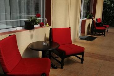 تختخواب و صبحانه Copou Inn