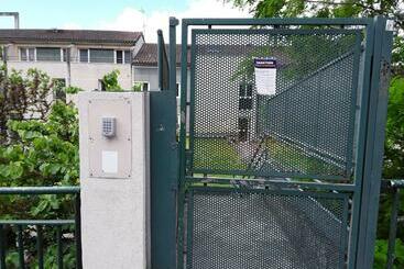 تختخواب و صبحانه Duc S House Solférino