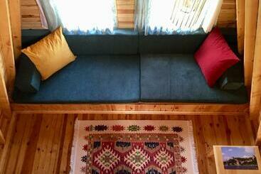 تختخواب و صبحانه Sultanmurat Bungalow
