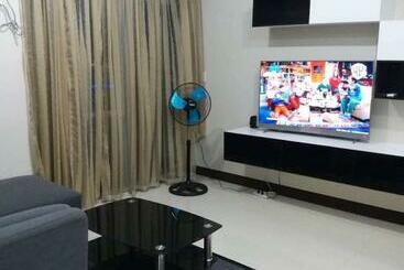 בית מלון כפרי Cubao Manhattanheights Unit 23d Tower C, 1 Br