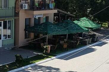 پانسیون Casa Amiral