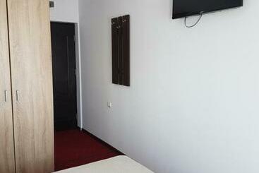 پانسیون Casa Amiral