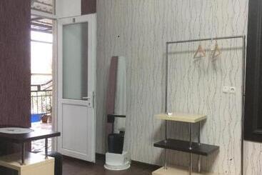 پانسیون Guest House Loza