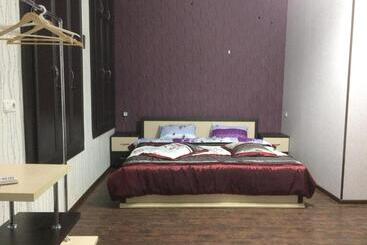 پانسیون Guest House Loza