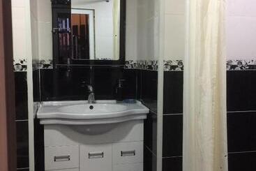پانسیون Guest House Loza