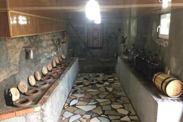پانسیون Guest House Loza