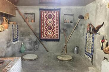 پانسیون Guest House Loza