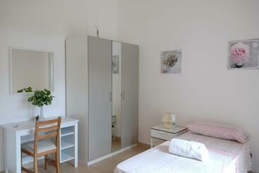 پانسیون Serfem Lab Hall & Rooms