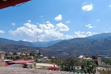 هاستل Muyakuelap Vive La Experiencia