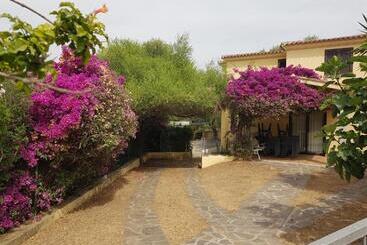 پانسیون Villa Dettori