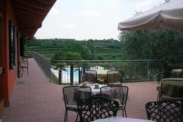 هتل Agriturismo Al Dugale