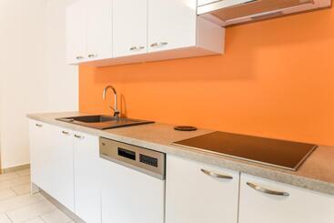 پانسیون Guest House Rosi