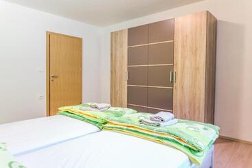 پانسیون Guest House Rosi