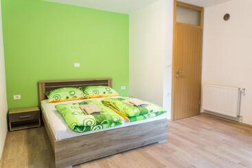 پانسیون Guest House Rosi