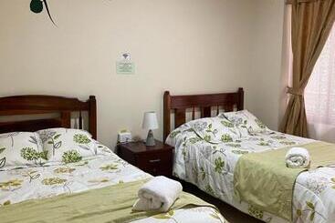 پانسیون Hostal Colonial Baños
