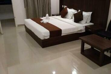 تختخواب و صبحانه Highrange Plaza