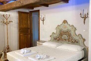 تختخواب و صبحانه Monastero Del Lago