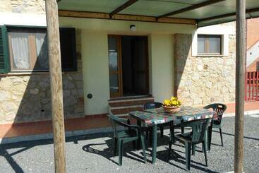 هتل Agriturismo Le Querci