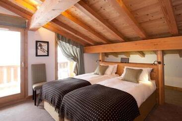 هتل Altitude Lodge