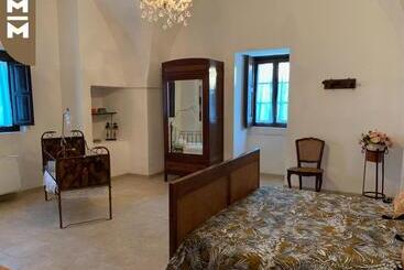 هتل Masseria Mangiato 1557