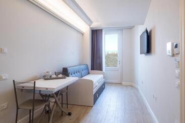 Opera Arte Suite Apartments