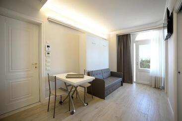 Opera Arte Suite Apartments
