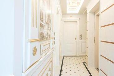 Opera Arte Suite Apartments
