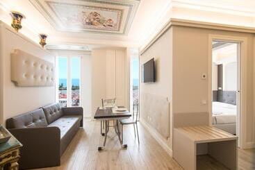 Opera Arte Suite Apartments