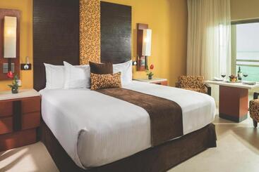 Generations Riviera Maya Family Resort Catamarán, Aqua Nick & More Inclusive