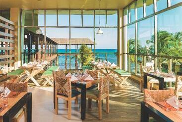 Generations Riviera Maya Family Resort Catamarán, Aqua Nick & More Inclusive