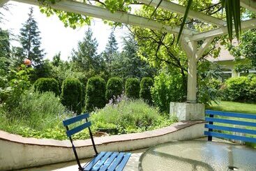 هتل Albergo Giardino