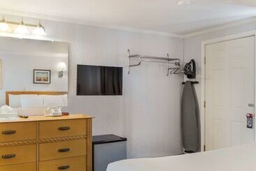 هتل America S Best Value Inn & Suites/hyannis