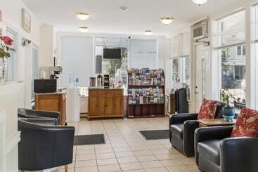 호텔 America S Best Value Inn & Suites/hyannis