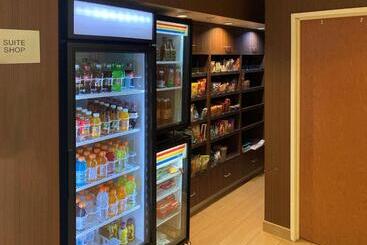 هتل Comfort Inn & Suites Ankeny  Des Moines