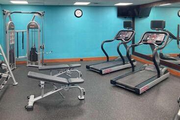 هتل Comfort Inn & Suites Ankeny  Des Moines