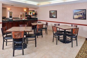 Hotel Country Hearth Inn & Suites Toccoa