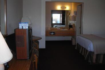 هتل Cozy Inn
